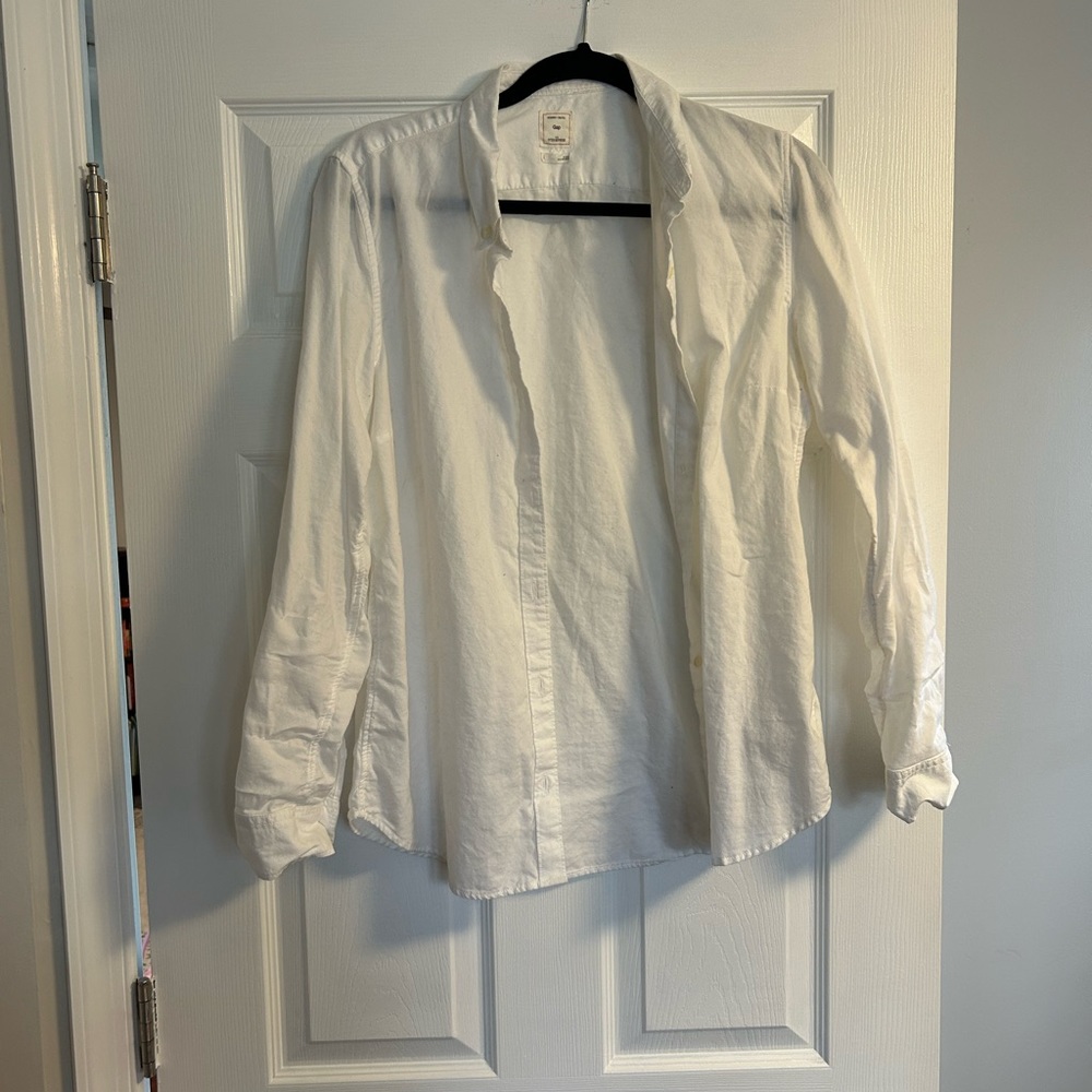 Gap fitted boyfriend button down. Size large